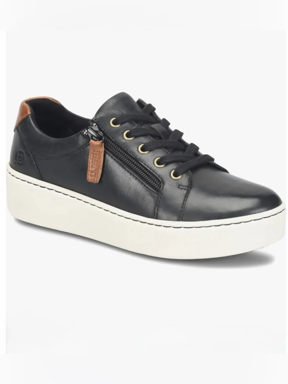 NWT- Women’s Born Moxie Zip Sneaker / 9